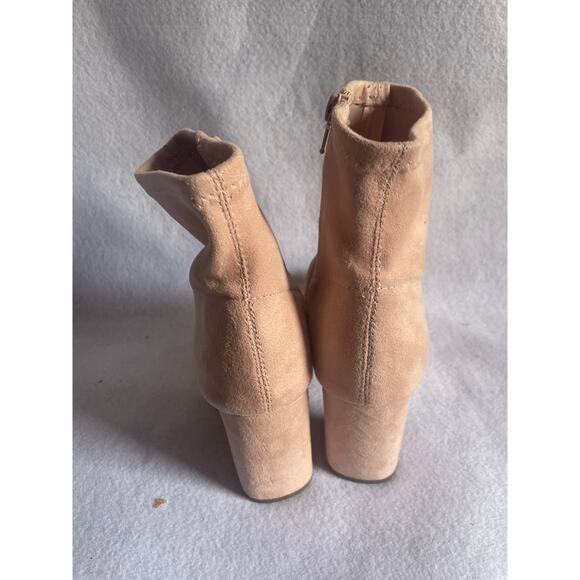 MIA FAUX SUEDE PERP TOE BOOTIES 8M - Picture 3 of 6